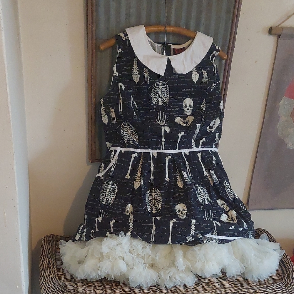 Folter Skull Dress With Hell Bunny Petticoat *Final Price*